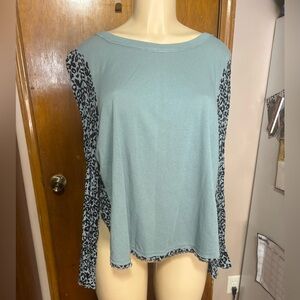 Umgee small slate blue leopard print long sleeve floral colorblock Y2K blouse